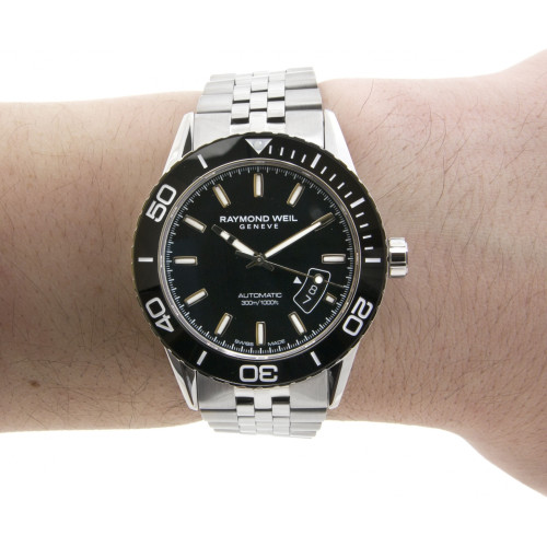 Часы Raymond Weil Freelancer 2760-ST1-20001