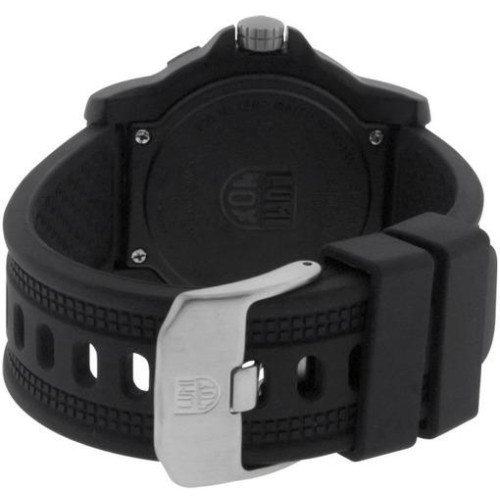 Часы Luminox Land A.8815