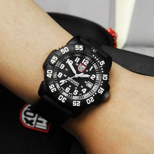 Часы Luminox Sea A.3051