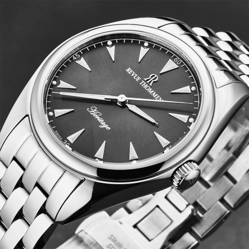 Часы Revue Thommen Heritage 21010.2122